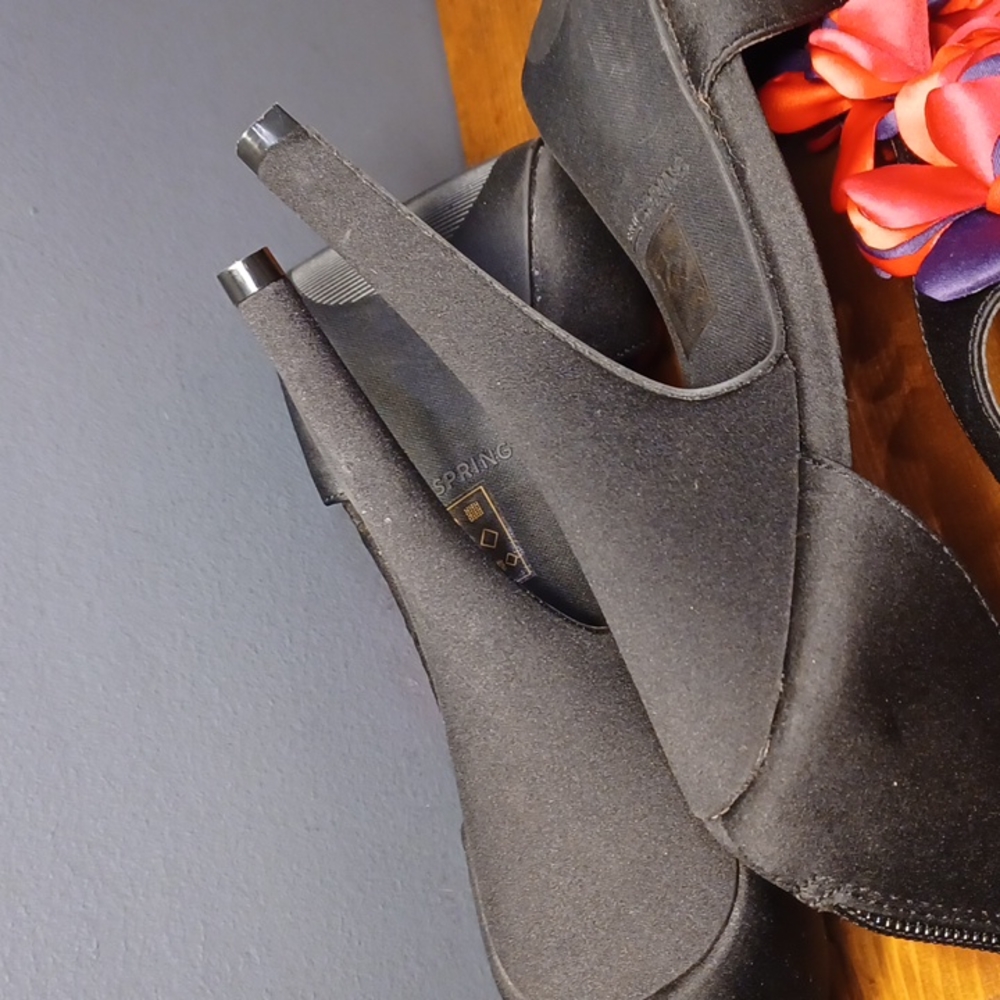 Call it Spring platforms - Picture 4 of 15